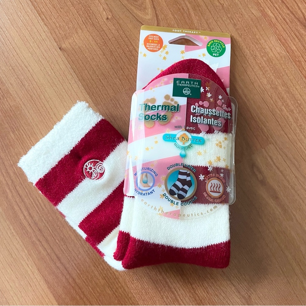 NWT Earth Therapeutics Thermal Socks
